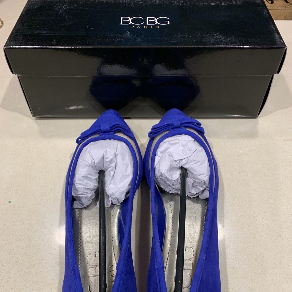 BCBG PARIS Zarine Blue Suede flats - Picture 4 of 7